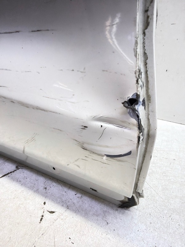 Дверь задняя правая