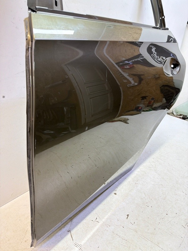 Дверь задняя левая