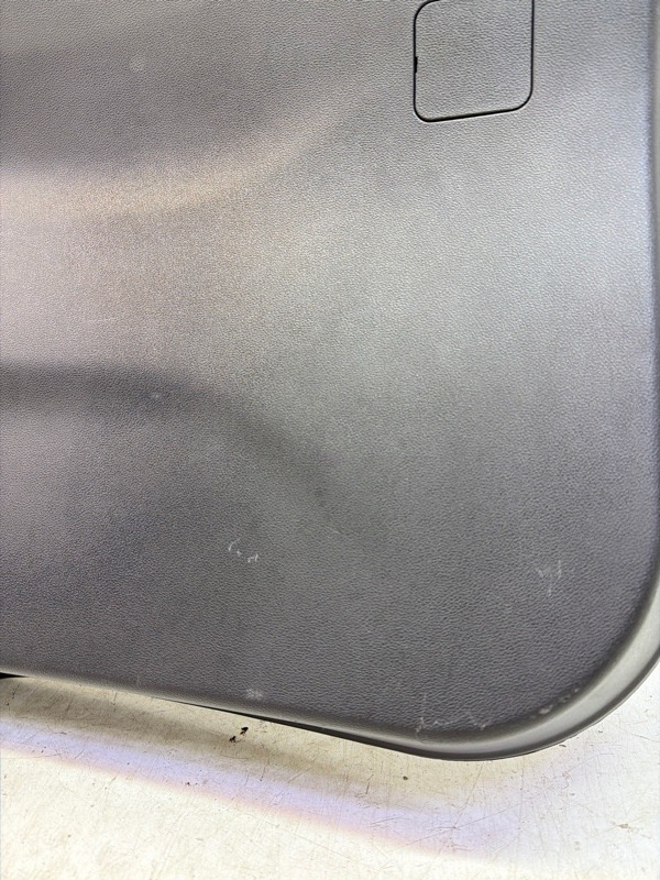 Обшивка двери багажника