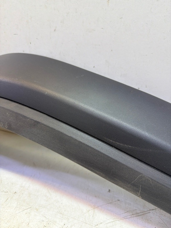 Накладка заднего крыла правого