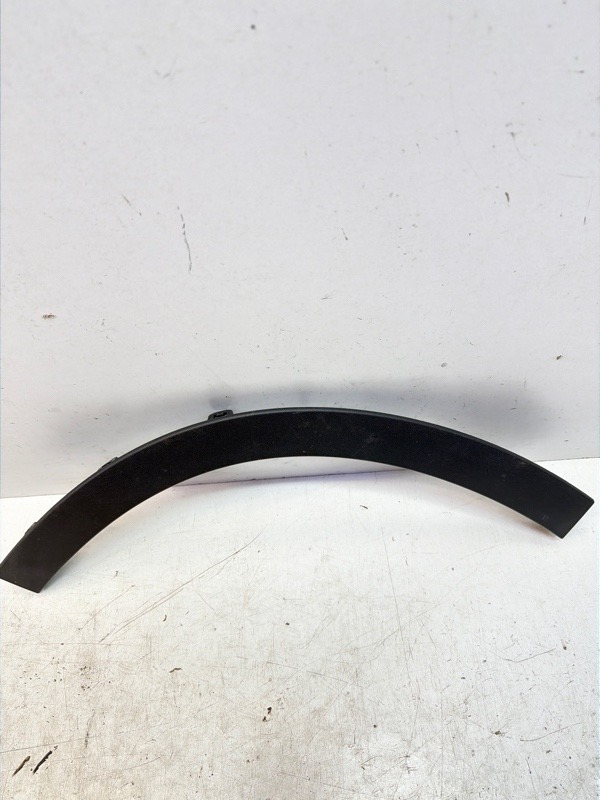 Накладка заднего крыла правого