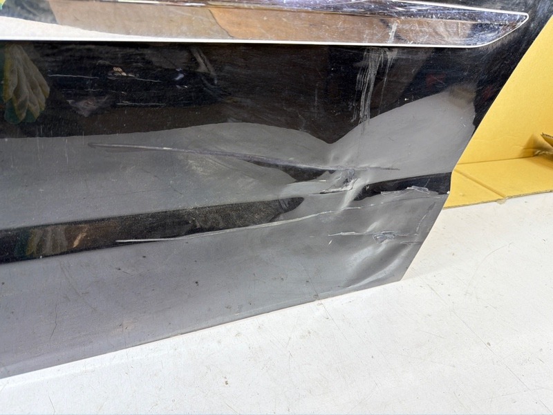 Дверь задняя левая