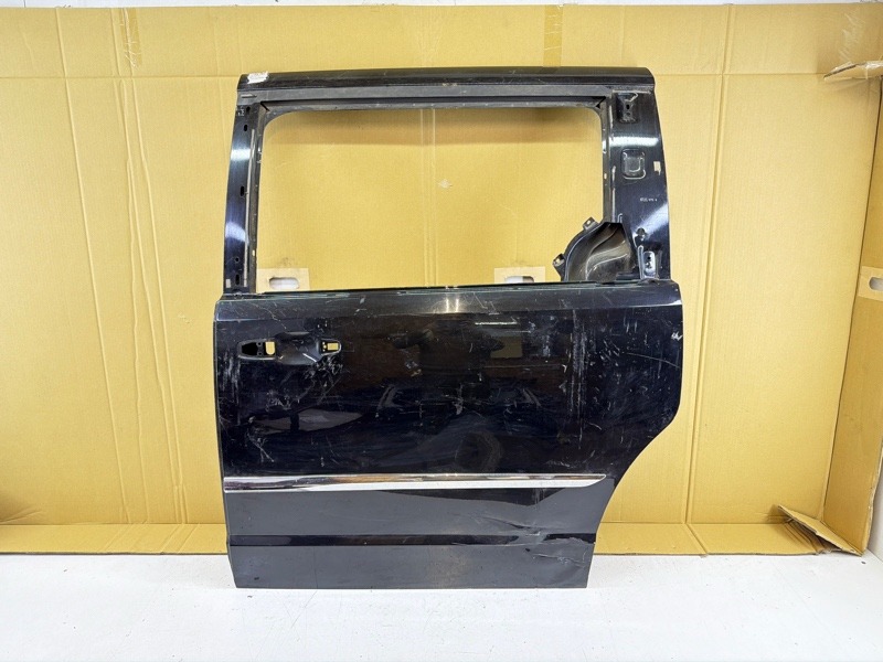 Дверь задняя левая