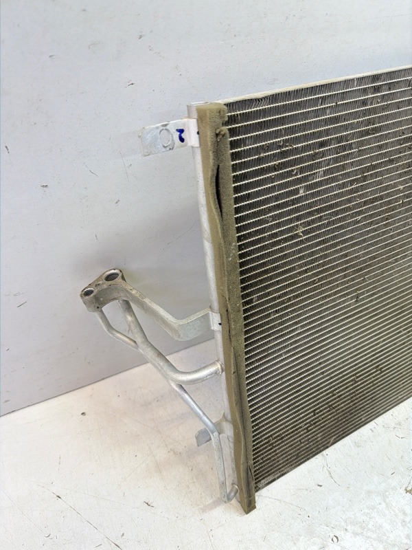 Радиатор кондиционера / конденсер