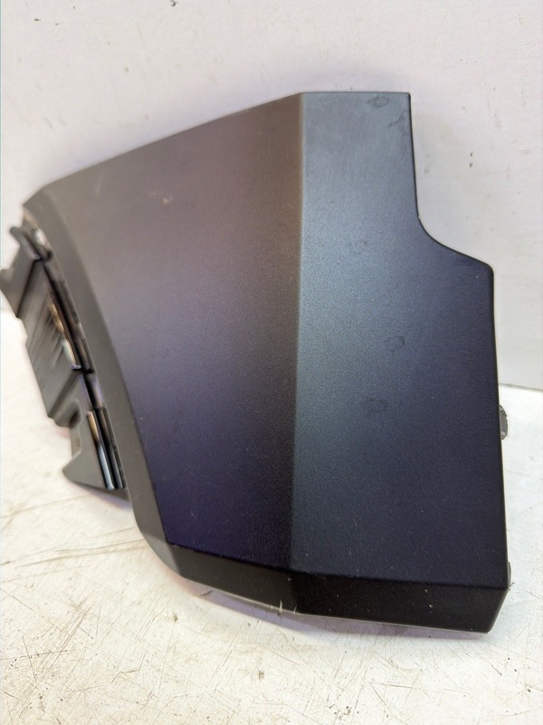 Накладка переднего бампера правая