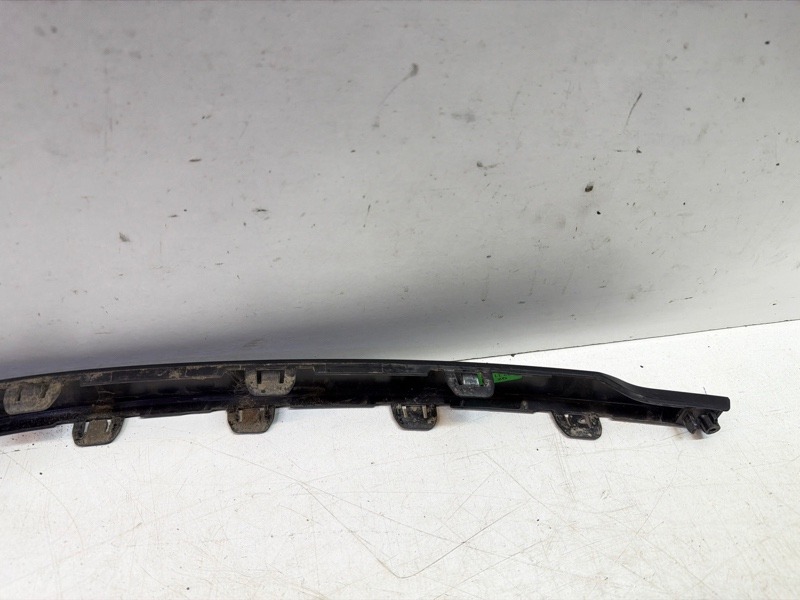 Молдинг заднего бампера левый