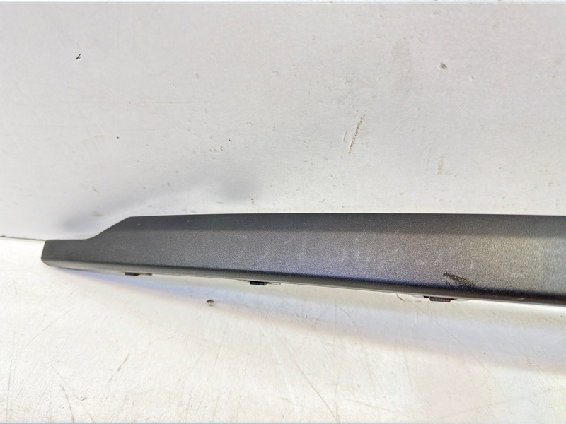 Молдинг заднего бампера левый