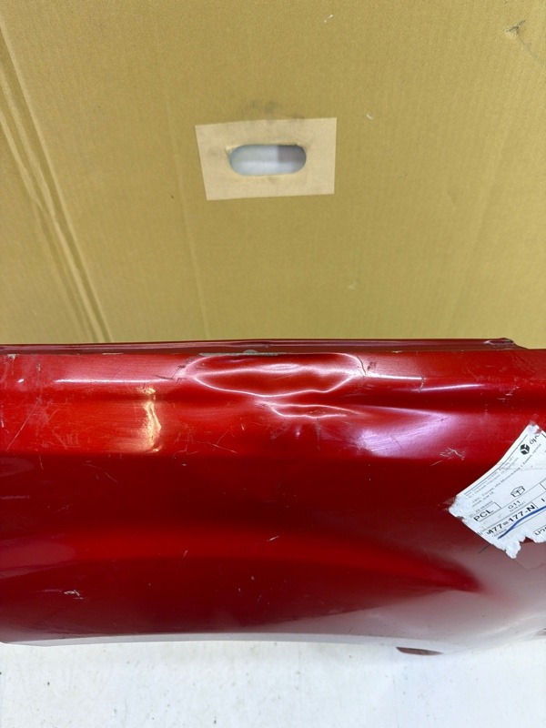 Крыло переднее левое