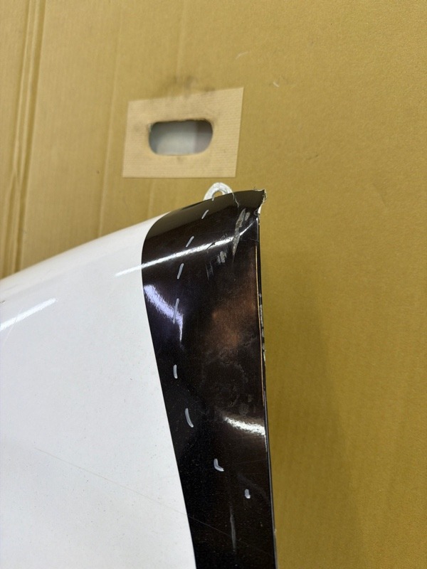 Крыло переднее левое