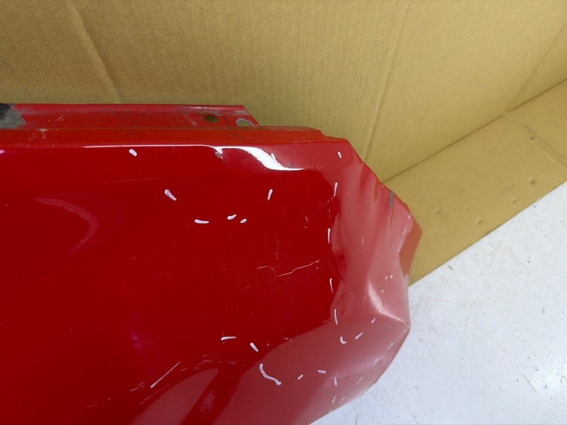 Крыло переднее правое