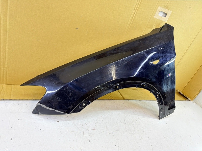 Крыло переднее левое