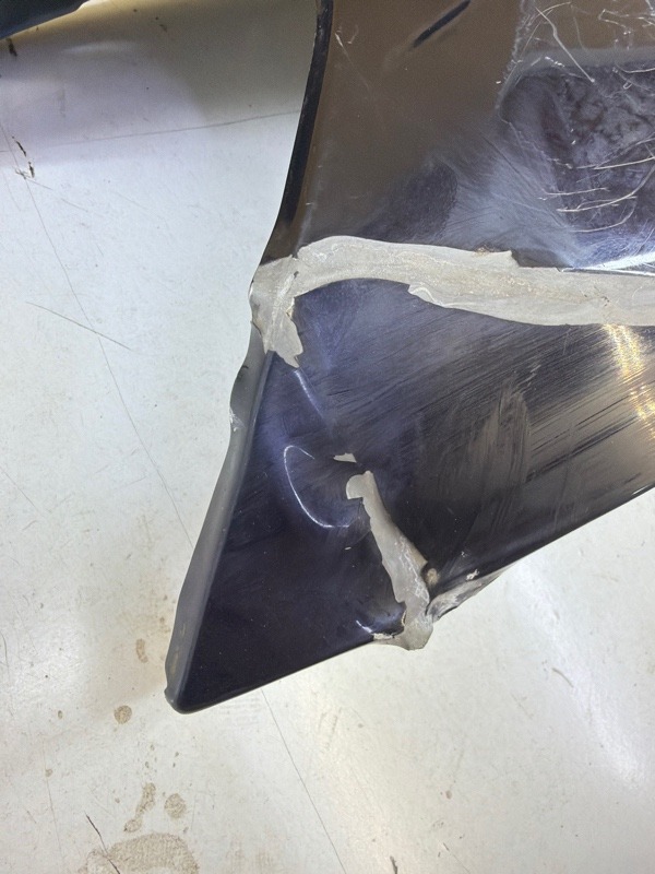 Крыло переднее левое