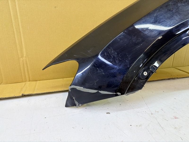 Крыло переднее левое