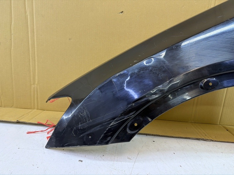 Крыло переднее левое