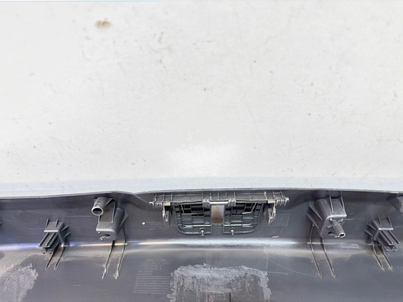 Кожух замка багажника