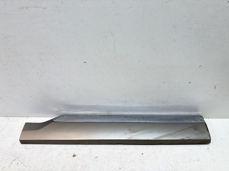 Накладка двери задней правой