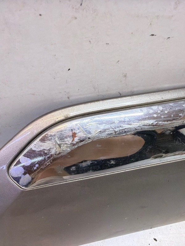 Накладка двери задней правой