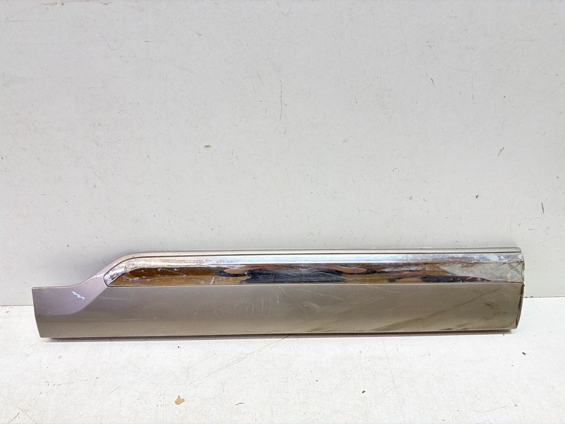 Накладка двери задней правой