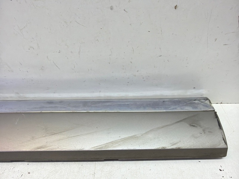 Накладка двери задней правой