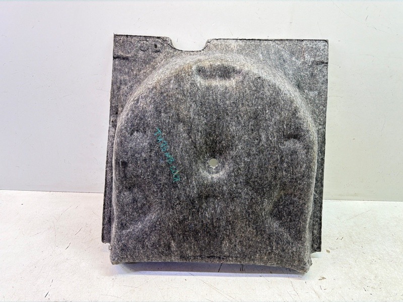 Обшивка багажника