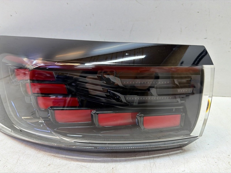 Фонарь задний левый