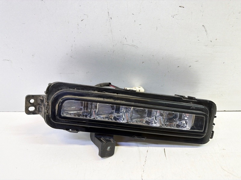 Фара противотуманная правая