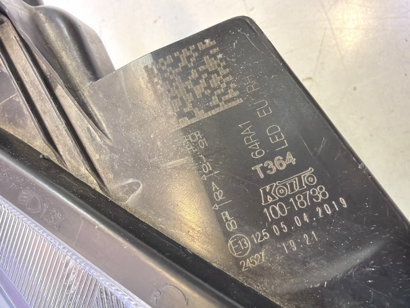 Фара правая