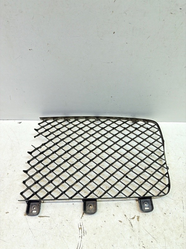 Решетка в капот