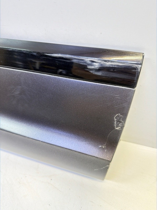 Накладка двери задней правой