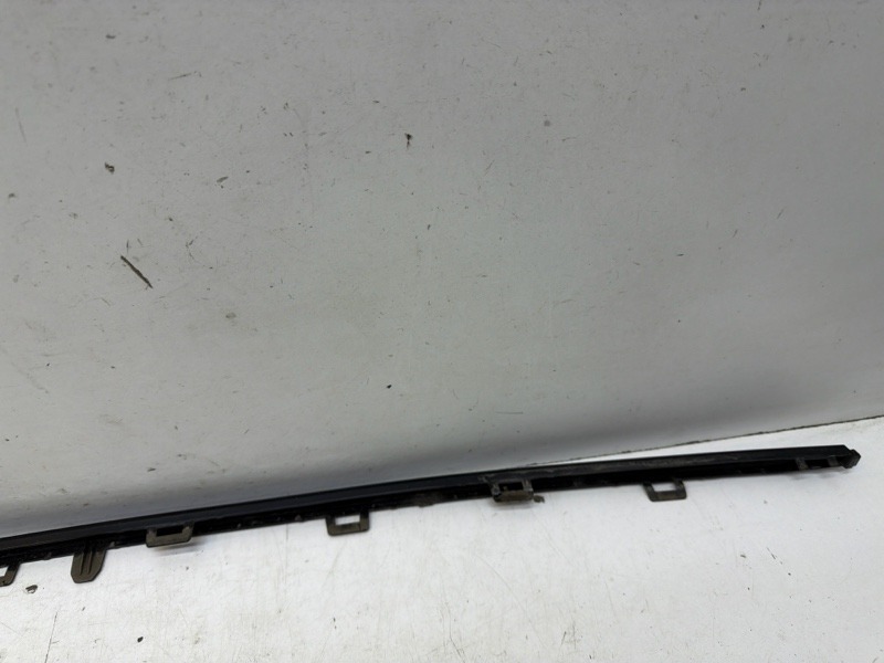 Молдинг заднего бампера