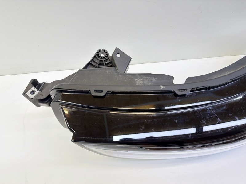Фара дневного света левая (ходовые огни)