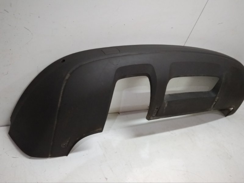 Спойлер заднего бампера