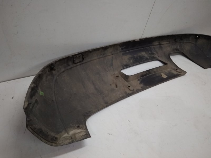 Спойлер заднего бампера