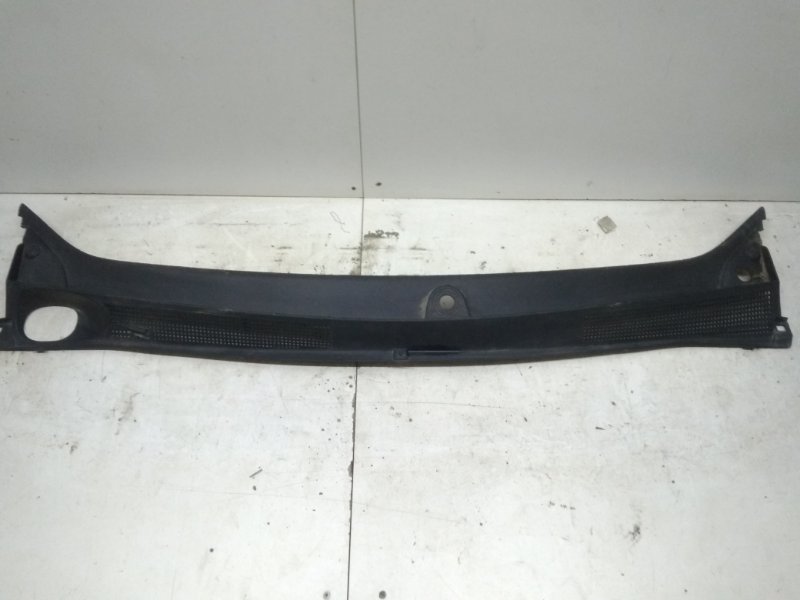 Решетка стеклоочистителей (Жабо)