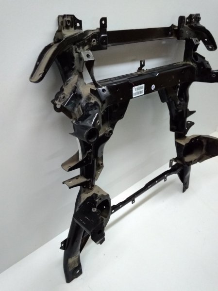 Балка подмоторная