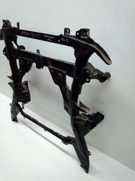 Балка подмоторная