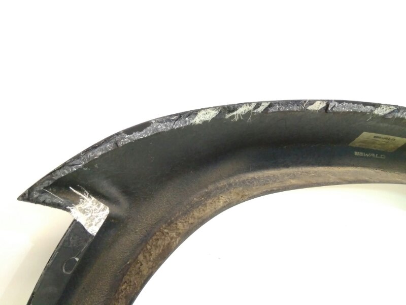 Накладка переднего крыла левого