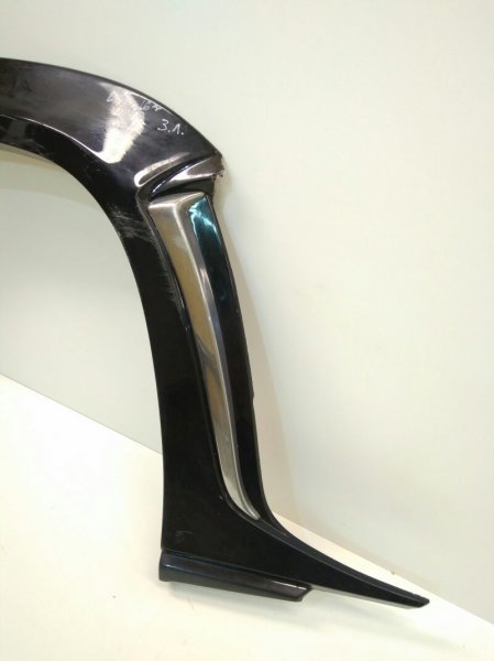 Накладка заднего крыла левого