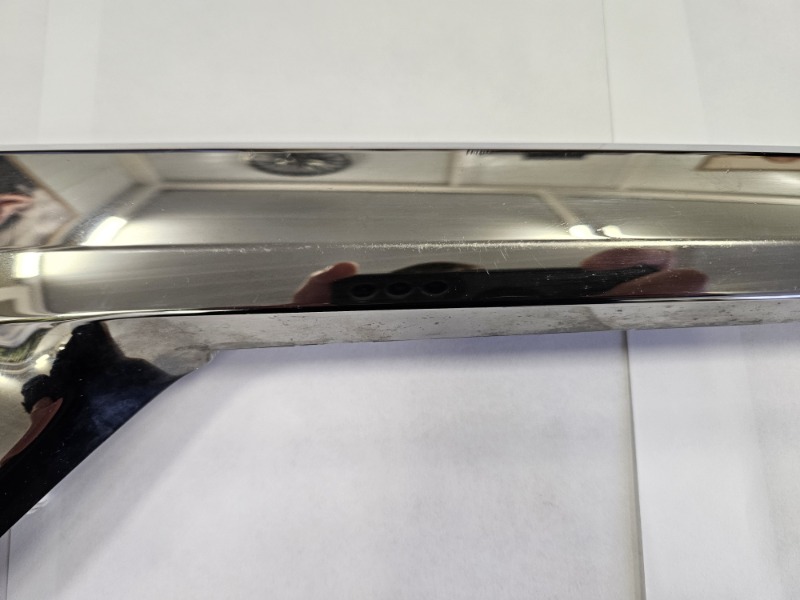 Рамка фары левой