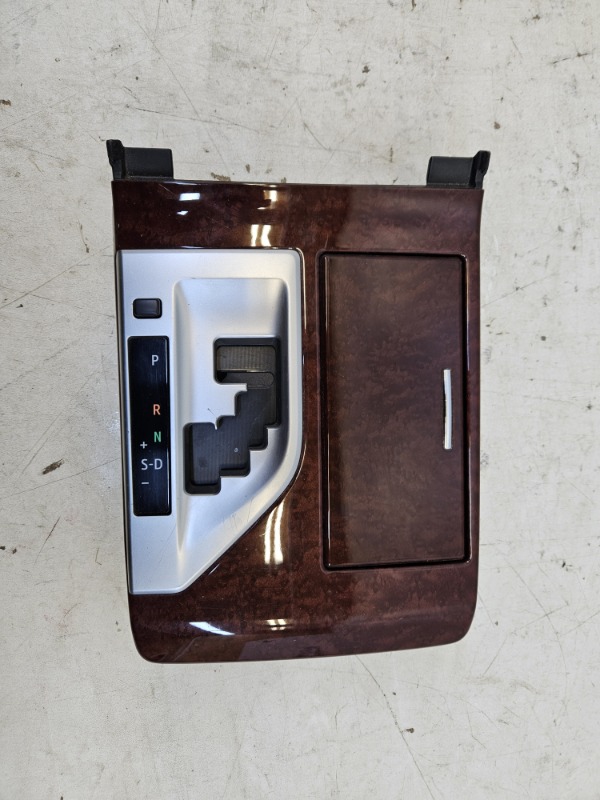 Кулиса МКПП / АКПП