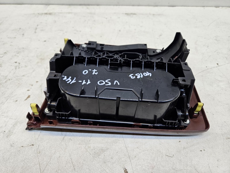 Кулиса МКПП / АКПП