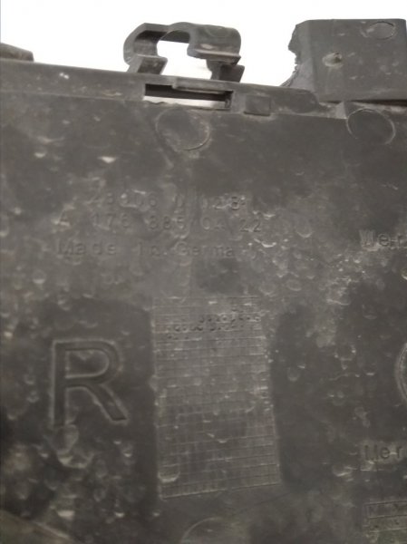 Решетка в бампер правая