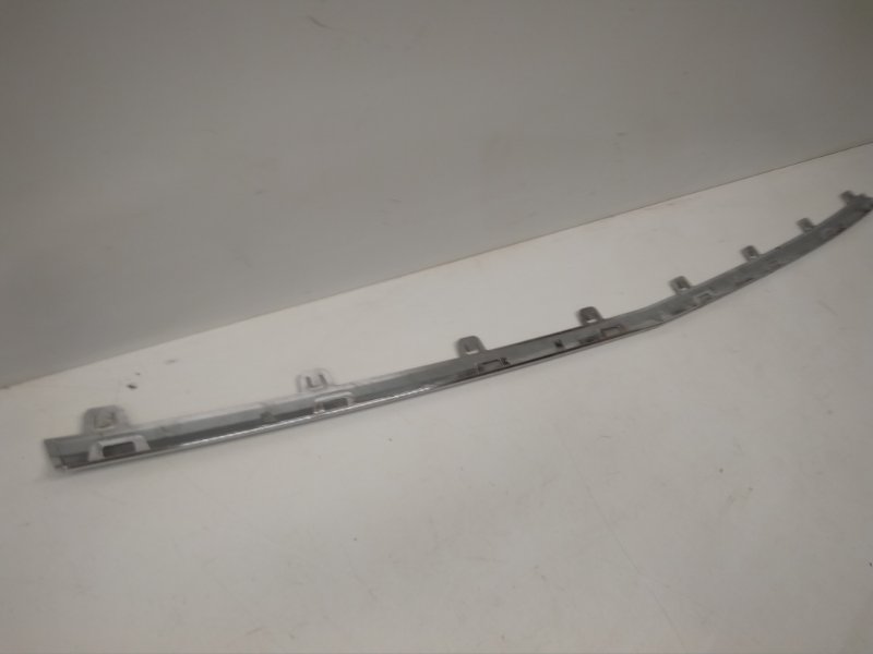 Накладка переднего бампера