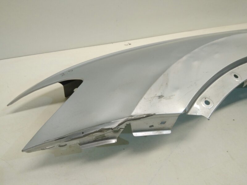 Крыло переднее левое