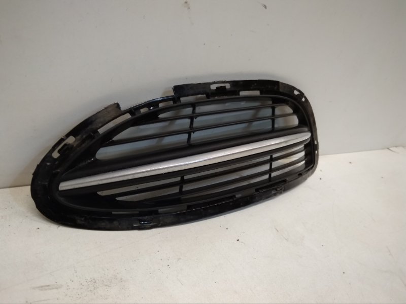 Решетка в бампер левая