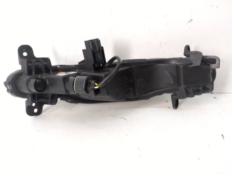 Фара противотуманная правая