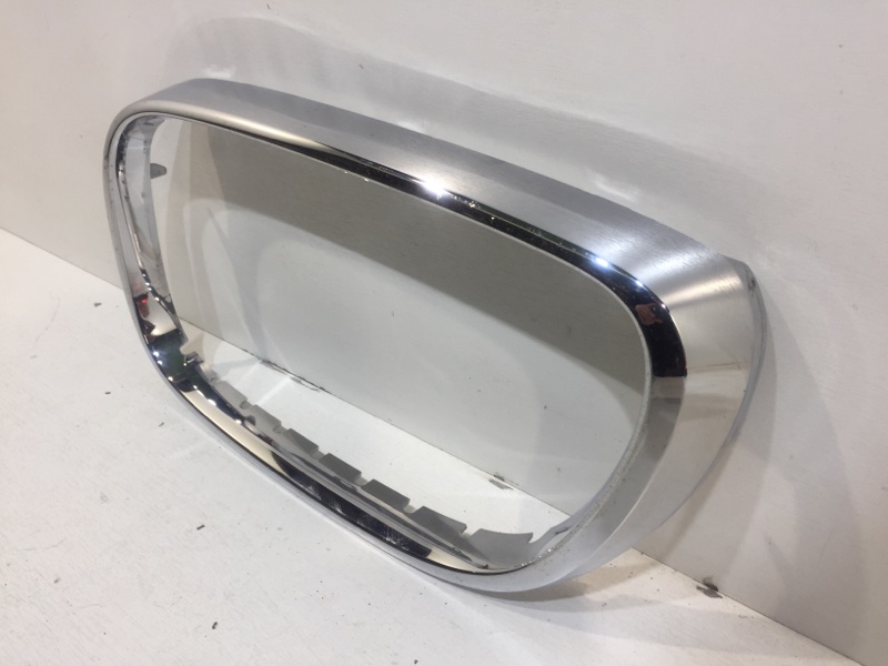 Накладка на решетку радиатора