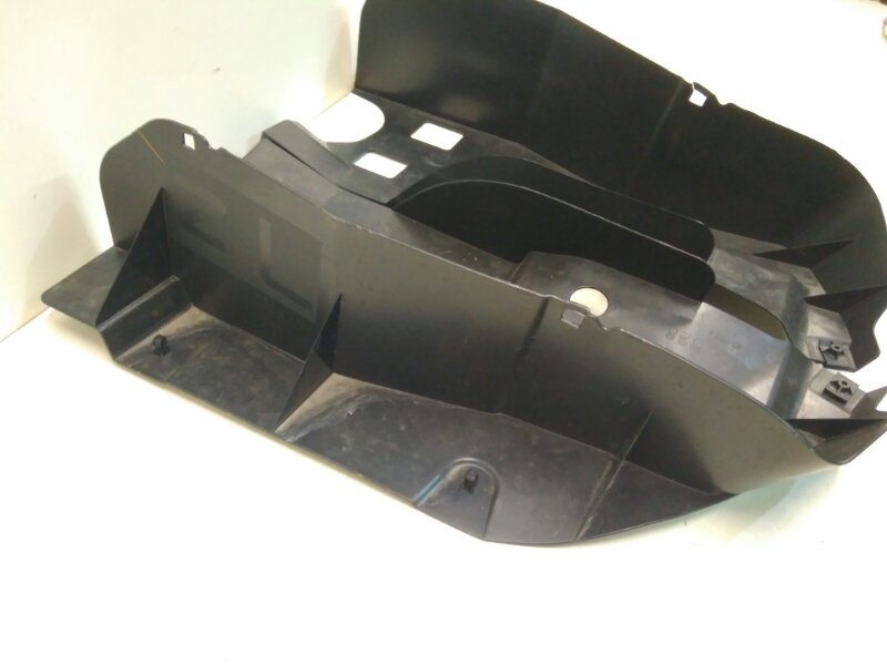 Пыльник двигателя