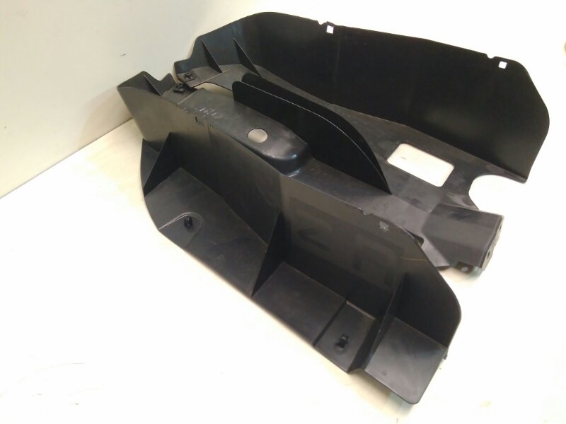 Пыльник двигателя