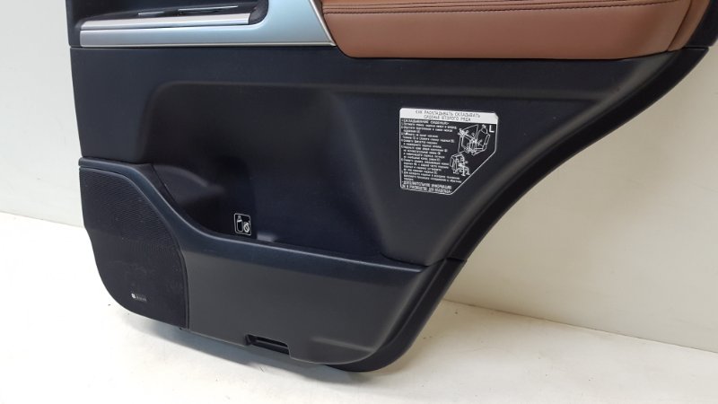 Обшивка двери